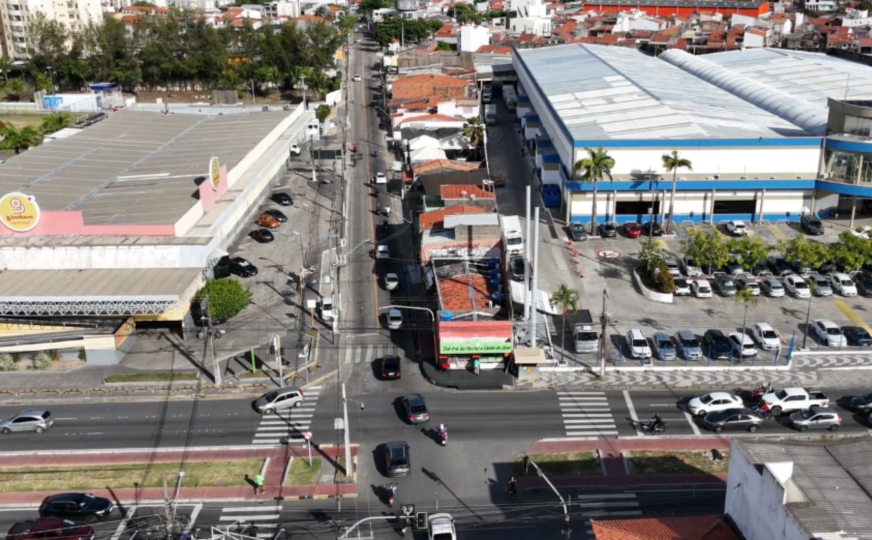 SMTT de Aracaju altera trânsito na avenida Acrísio Garcêz a partir de segunda-feira, 28 - SMTT Aracaju
